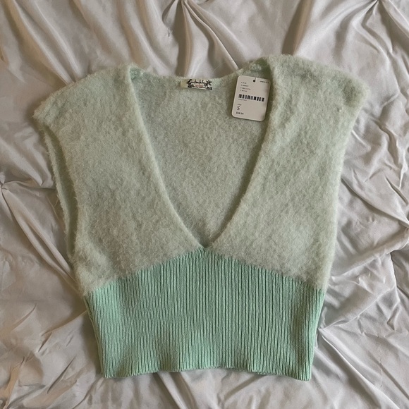 BRAND NEW Free People Fuzzy Mint Green Sweater Vest - Picture 2 of 3